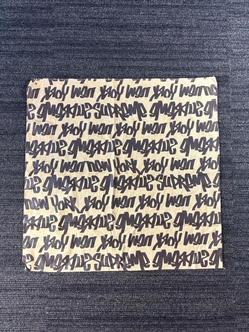 Supreme Graffiti Bandana グラフィティー　バンダナ