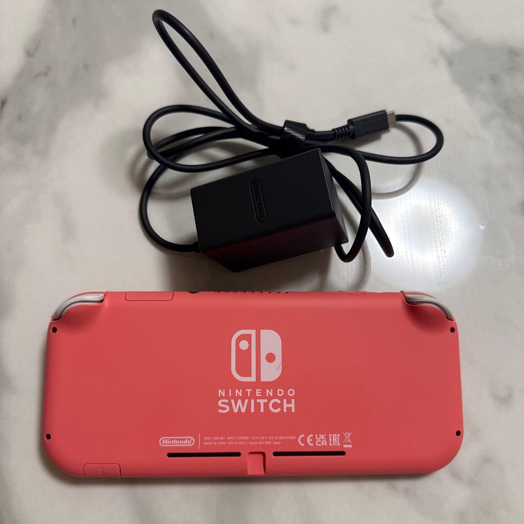 る 　Nintendo Switch Lite ピンク 充電器付き