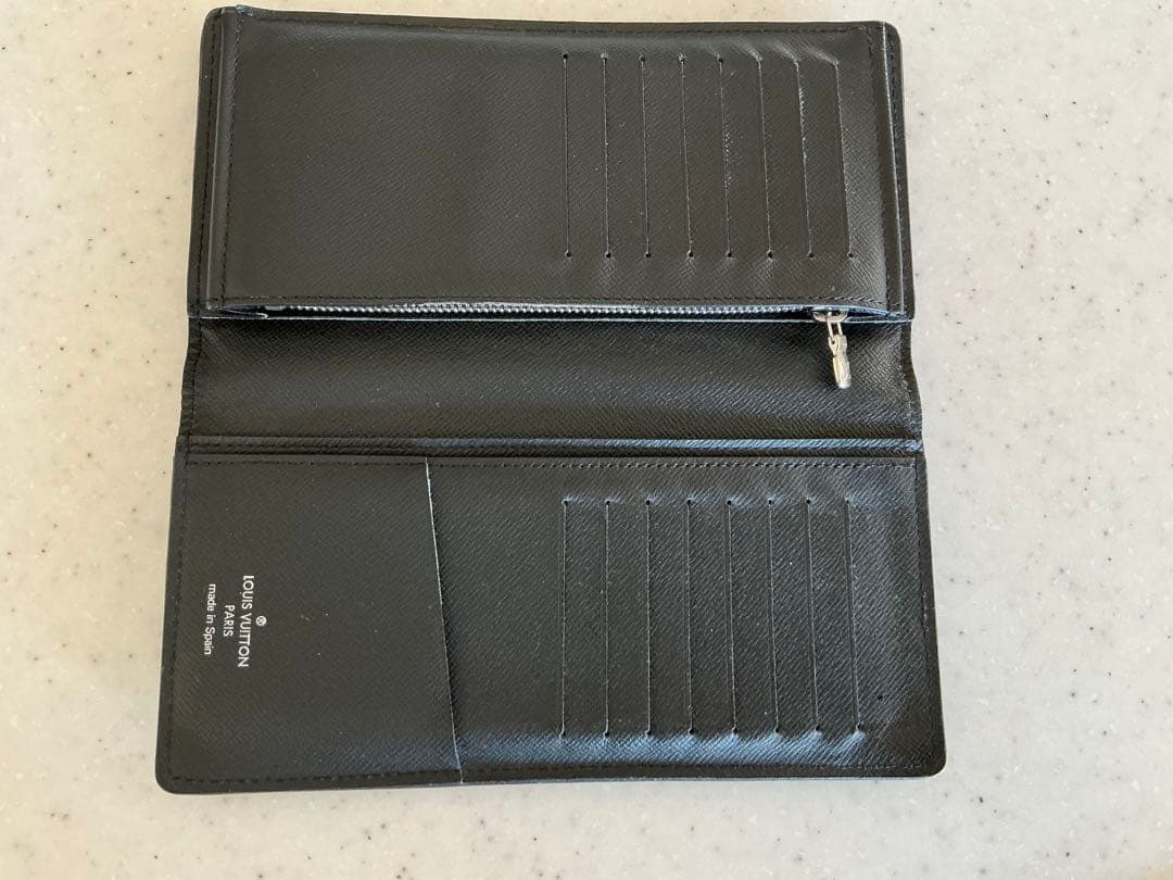 ルイヴィトン　メンズ二つ折り長財布