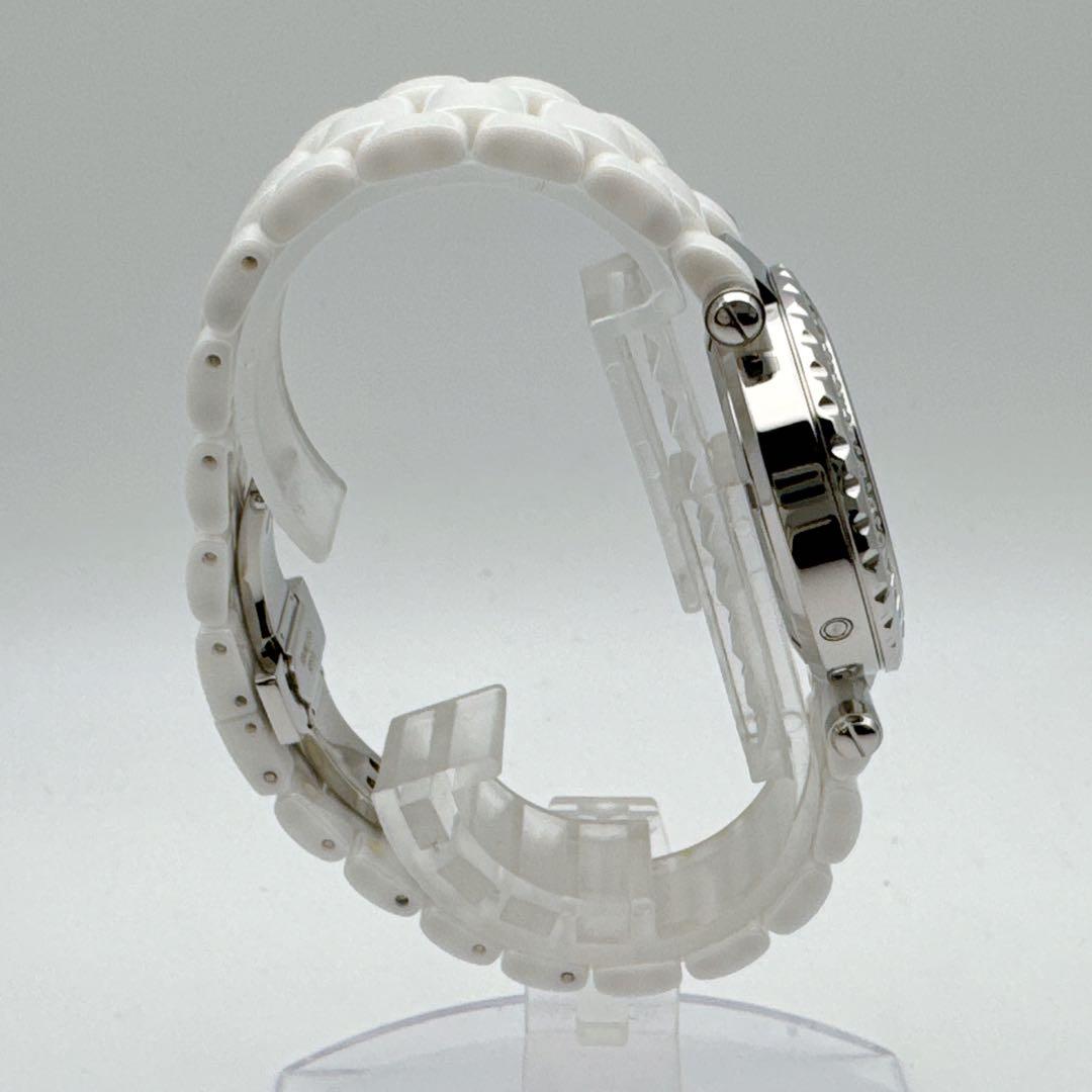 GC 32Pダイヤ セラミック パール文字盤 ダブルカレンダー ホワイト　腕時計