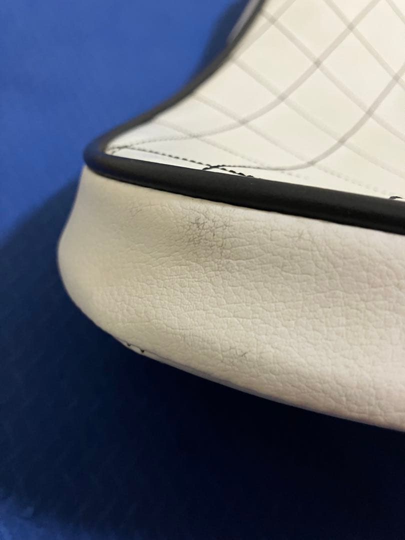 ハーレー　ソロシート　スプリングシート　スポーツスター　ダイナ　ソフテイル