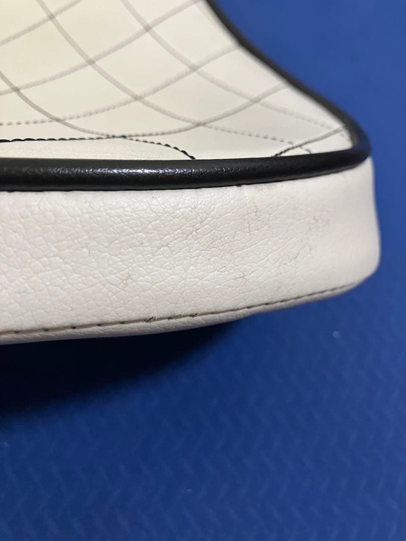 ハーレー　ソロシート　スプリングシート　スポーツスター　ダイナ　ソフテイル