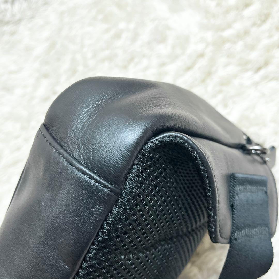 【美品】コーチ　COACH ボディバッグ　スリング　ウエスト　カーフレザー　黒