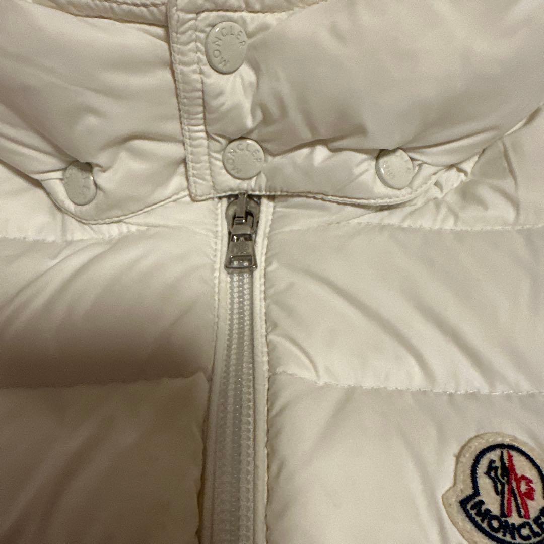 シリアル確認済み2Aモンクレール フード付きホワイトダウンコート　92