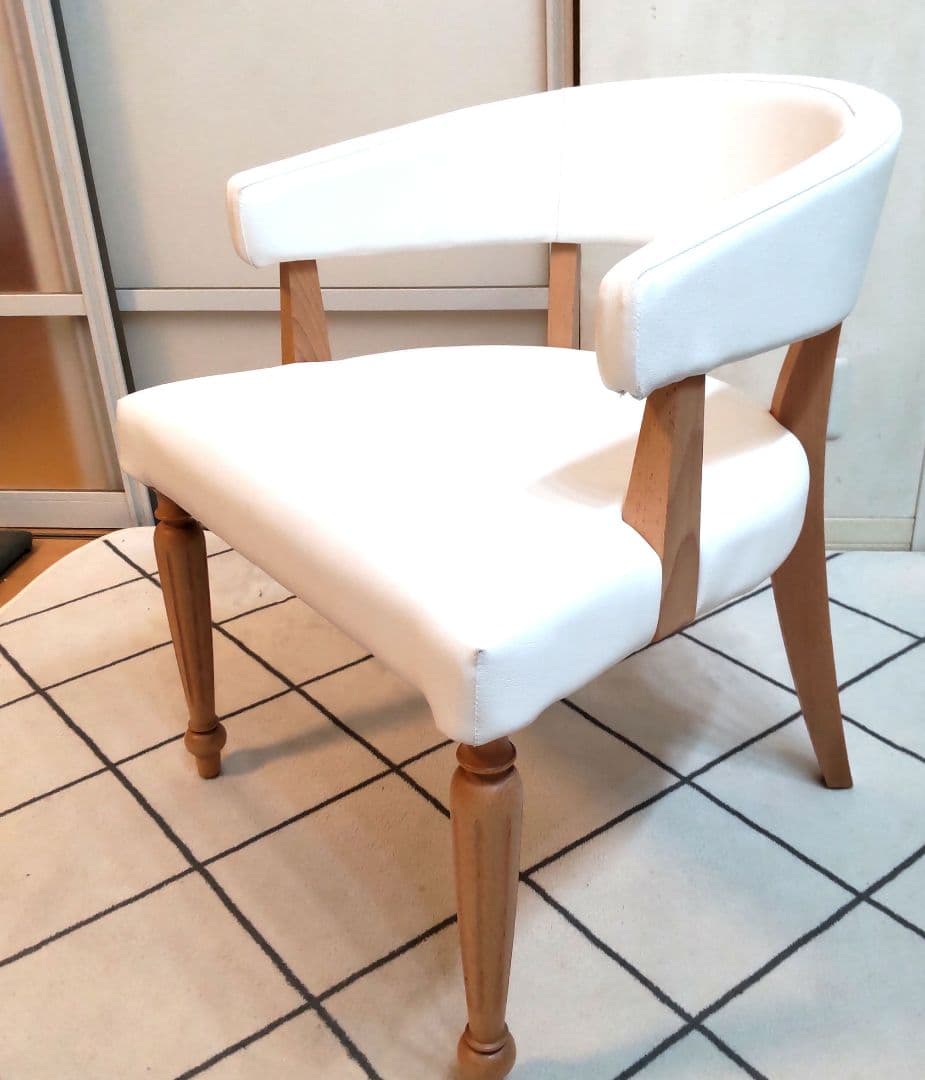 たっちゃんページ(美品)キノシタ家具 一人椅子 チェアー カフェ家具