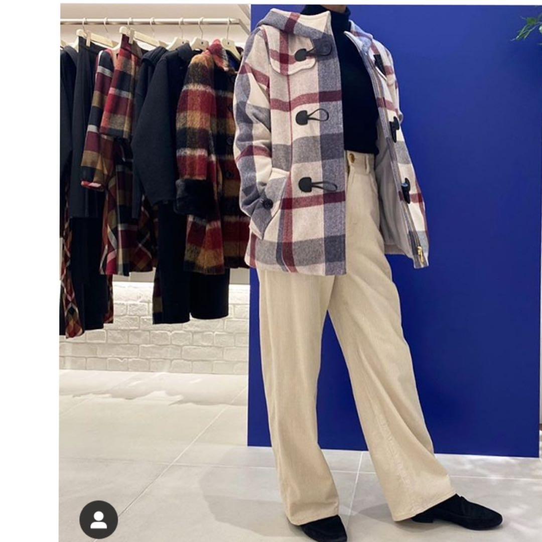 新品ブルーレーベル　ベージュクレストブリッジ柄ショートダッフルコート　36