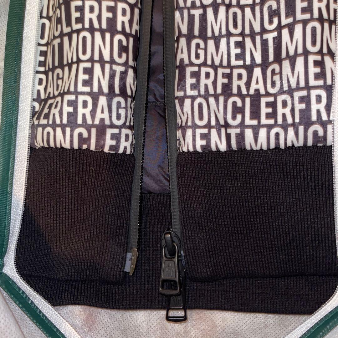 Moncler ロゴプリント フード付きジャケット