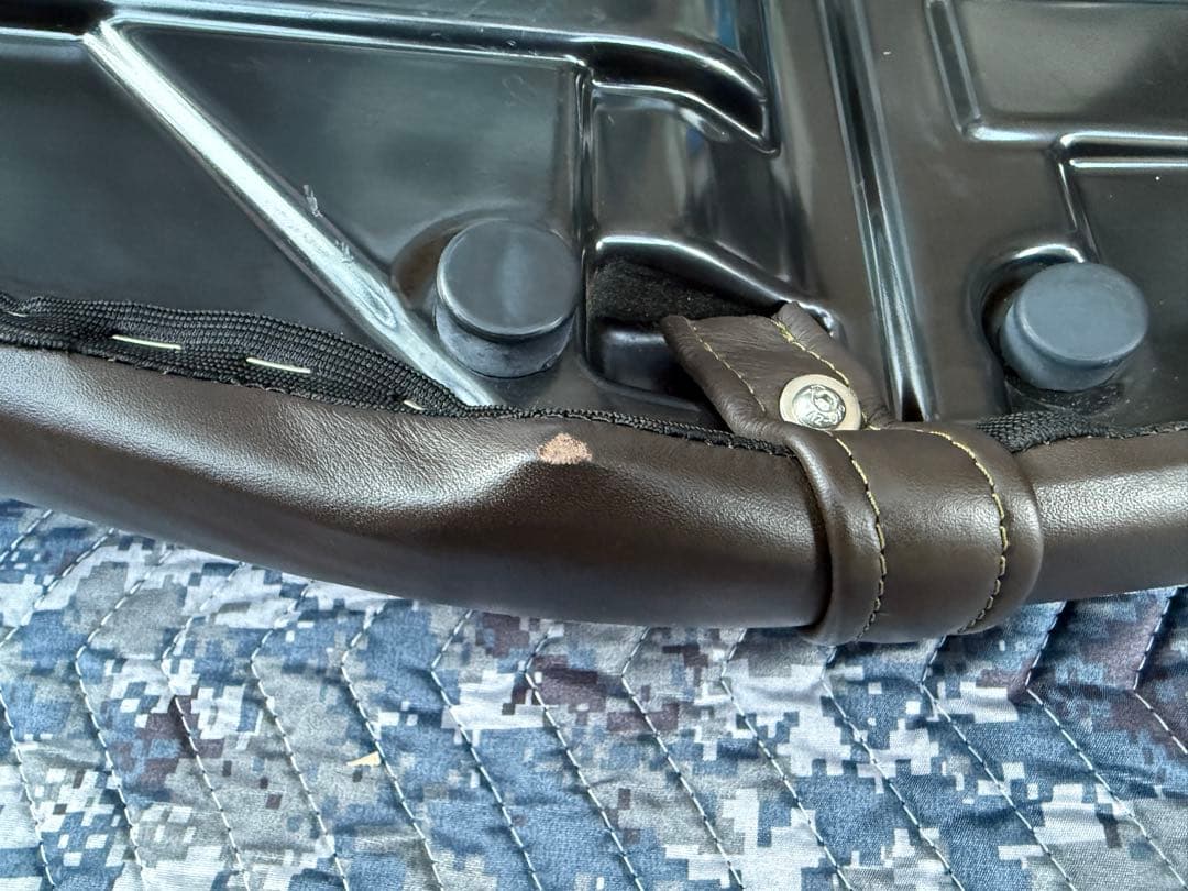 UNIT GARAGE製シート　 R nineTシリーズ用