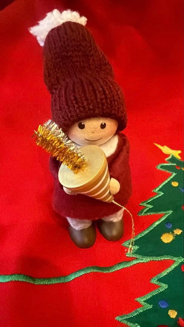 ノルディカニッセ　２０周年記念セレブレーションシリーズ　クラッカーを持った男の子