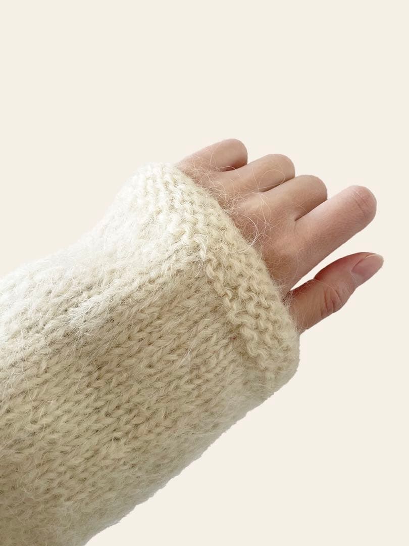 70s ユーロ ヴィンテージ クリーム色 ニット 古着 鳥刺繍 手編み 民族衣装