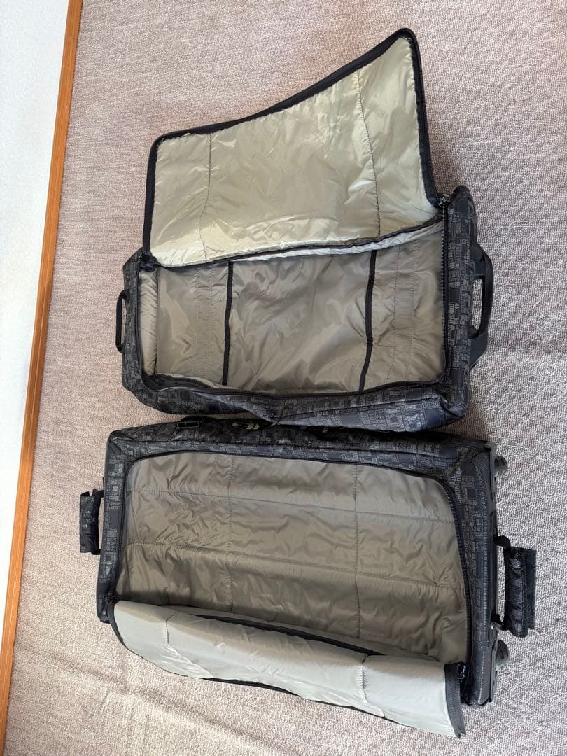 DAKINE キャスターバッグ 大容量 ブラック