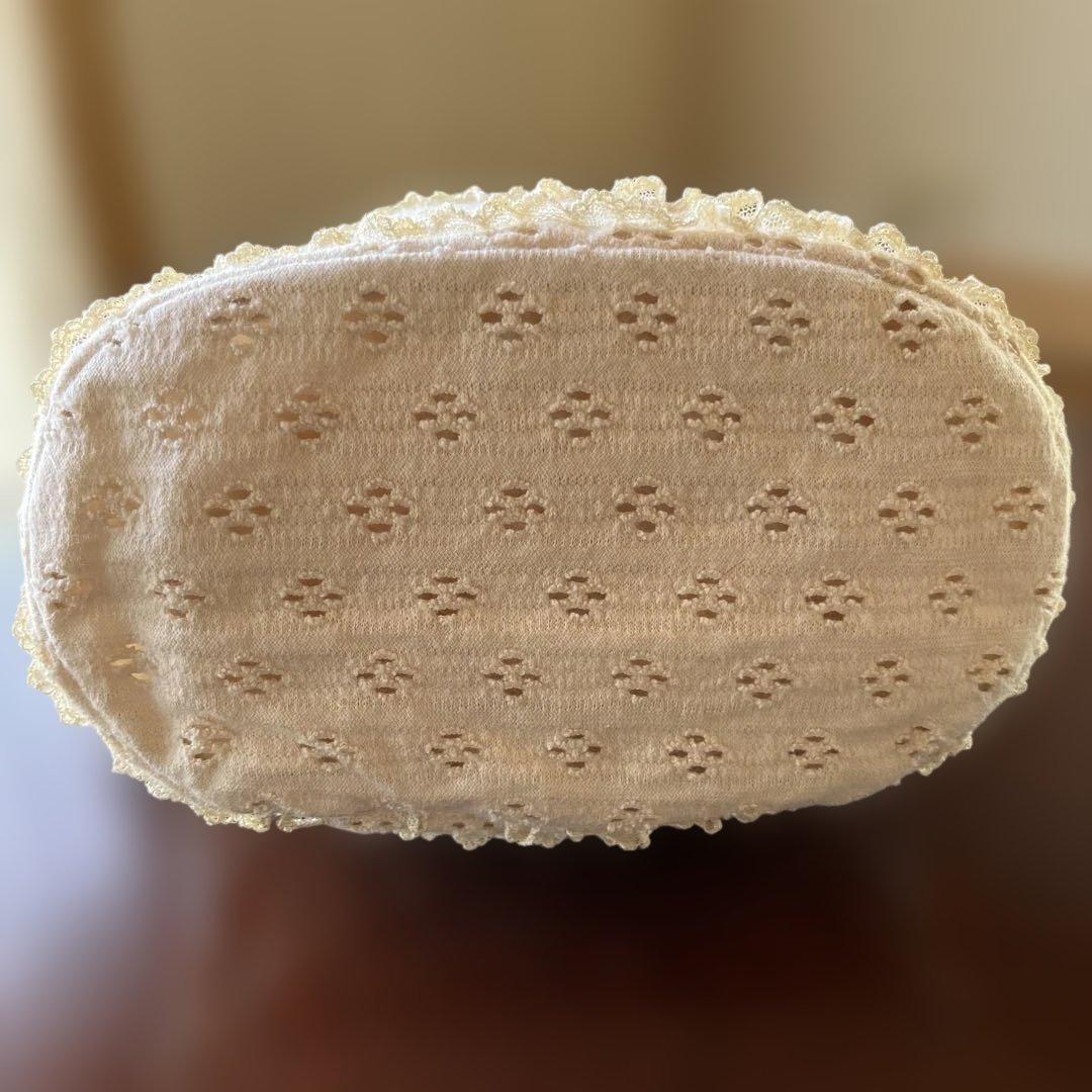 サエラヒスクローネ化粧ポーチ