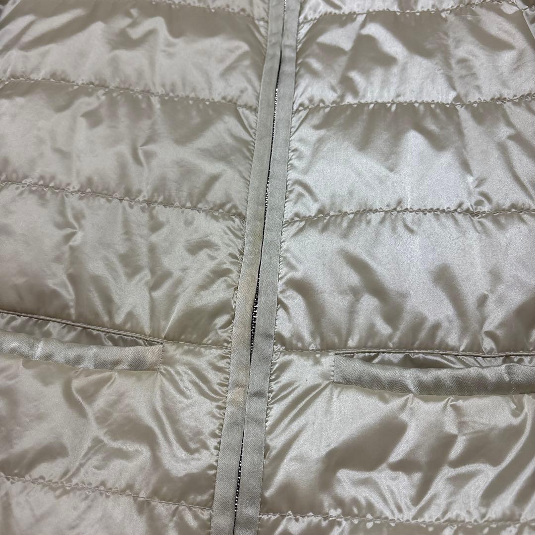 PRADA ノーカラーダウンジャケット　アイボリー