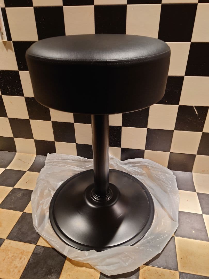カウンター　椅子　　黒レザー　座面高530在庫7です　値段は1脚