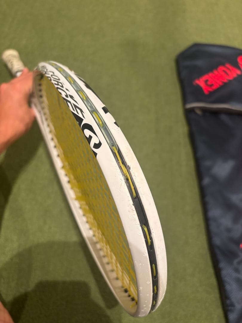 YONEX 旧型ジオブレイク70s ホワイト　ケース付き　廃盤モデル