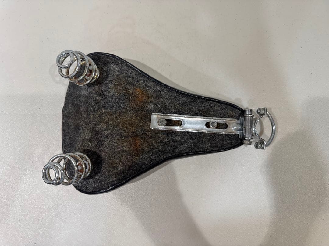 ショベル　リジット　サドル　ビンテージ　ソロ　FX S FLH 4速　スポスタ