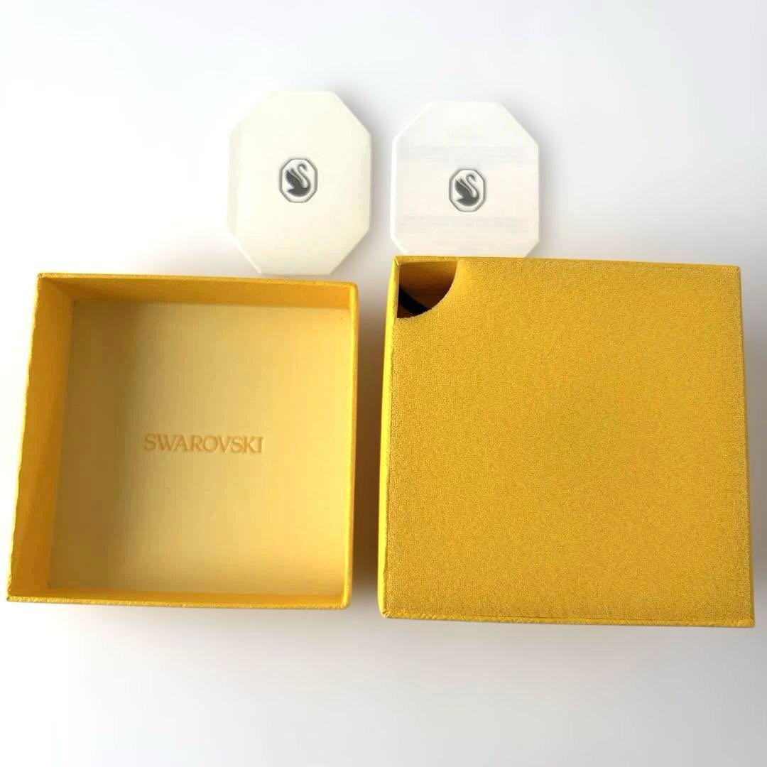 新品 スワロフスキー スターウォーズ マンダロリアン ベビーヨーダ ザチャイルド