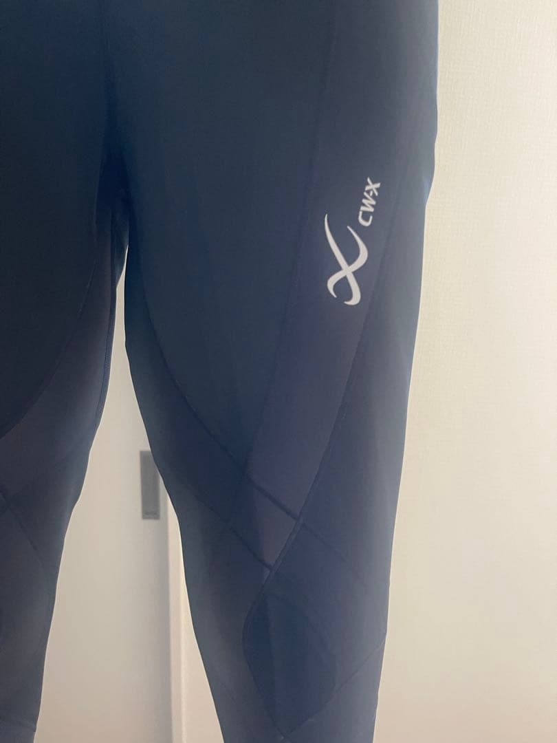 大人気ブランド！早い者勝ち！cw-x フィット感のあるブラック　レディースL