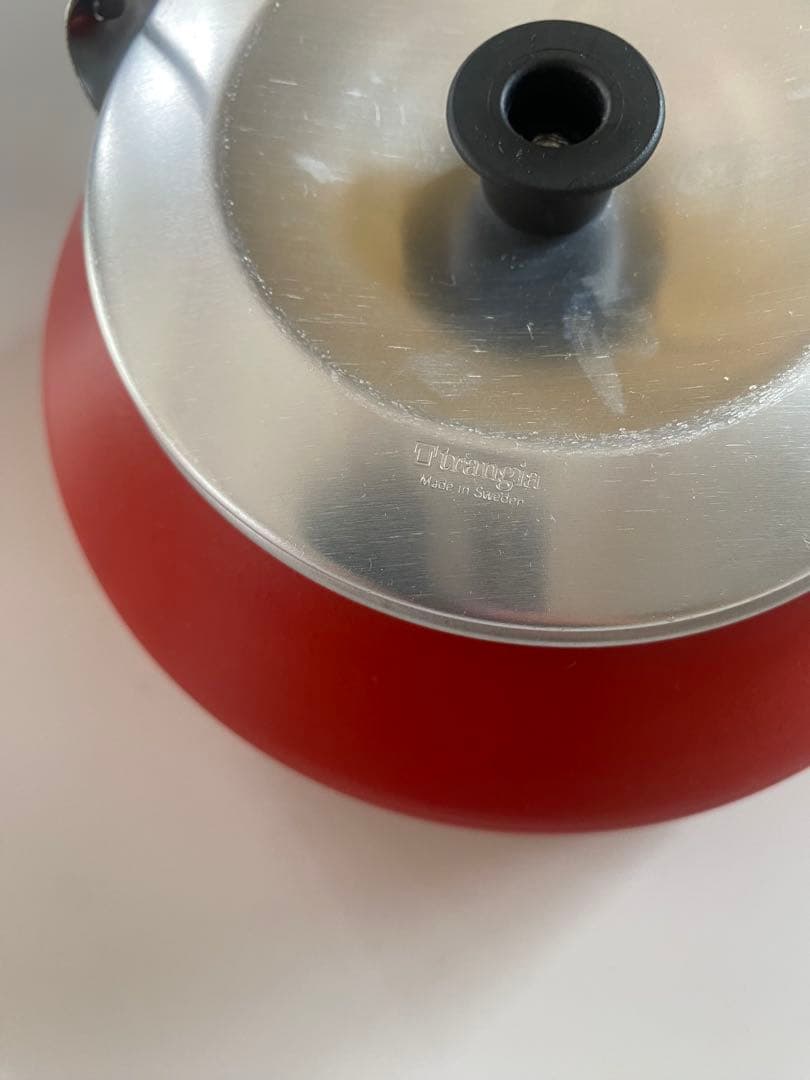 トランギア　赤アルミケトル 約0.6L 持ち運びバッグ付き