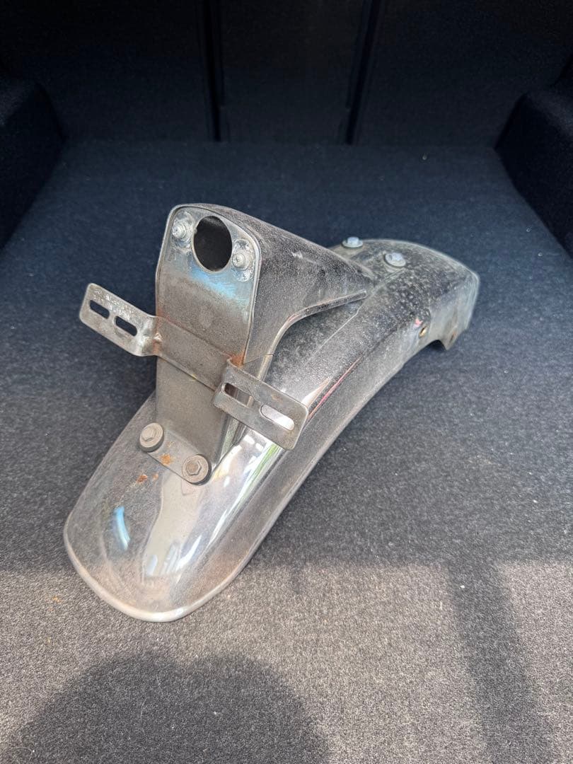 gt380 純正　リアフェンダー　土台付き