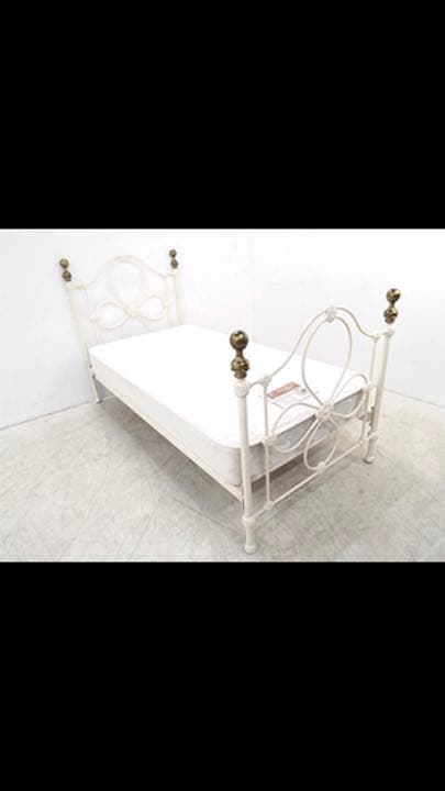 ローラアシュレイ　ベッドフレームシングル