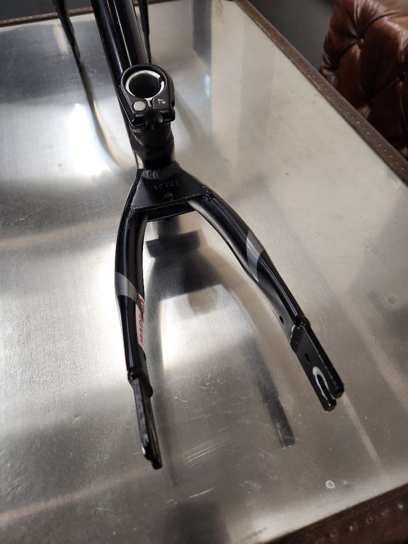 ZEROBIKEFACTORY　VANISH バニッシュ ランバイク