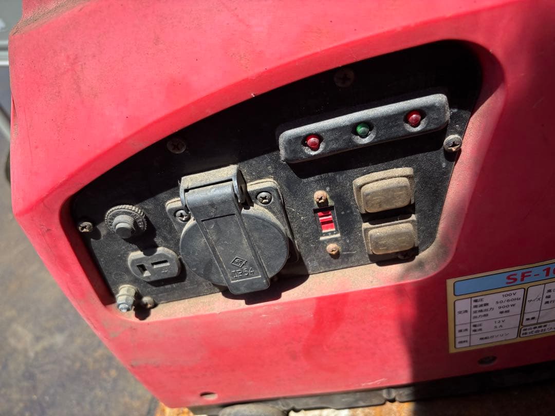 ワイビーエー ポータブル発電機 100v SF-1000F ジャンク品