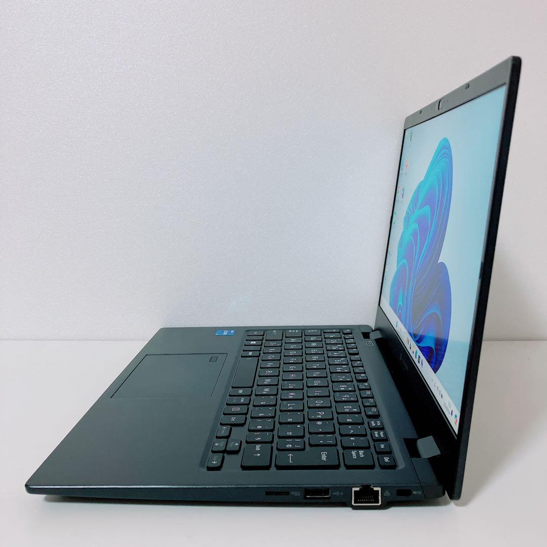 【美品】ダイナブック 爆速SSD256GB 8GB 第11世代パソコンPC