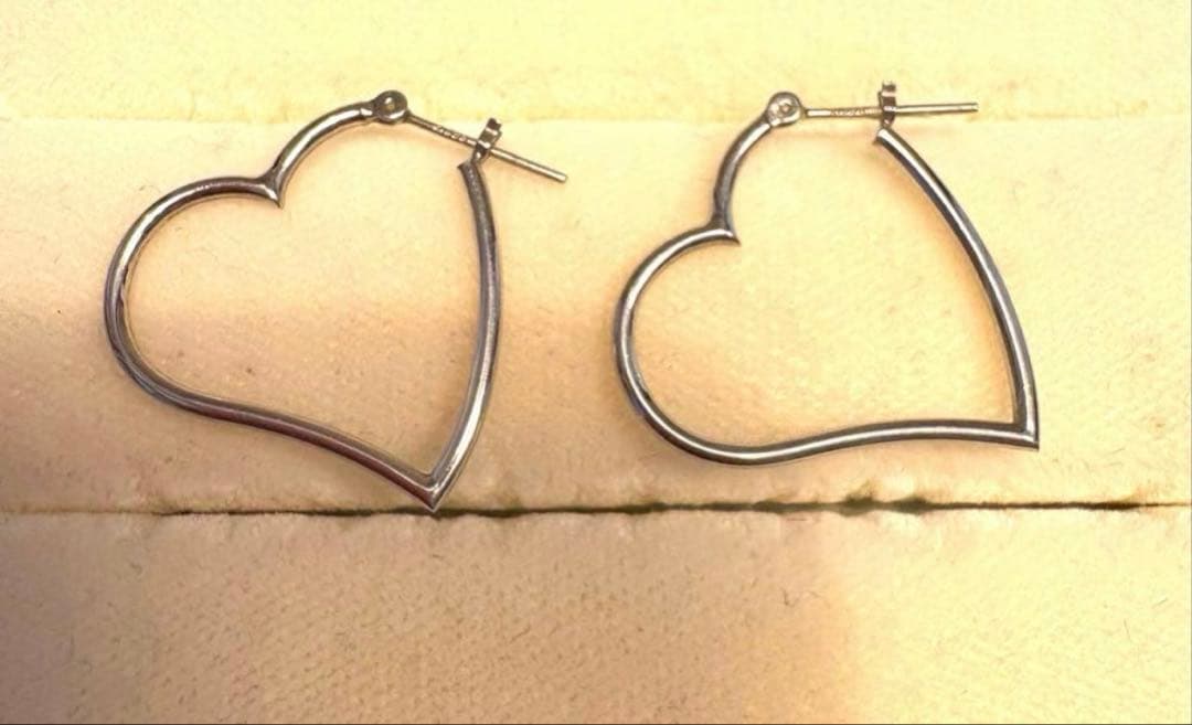 10金 ピアス ハート ホワイトゴールド オープンハート フープピアス