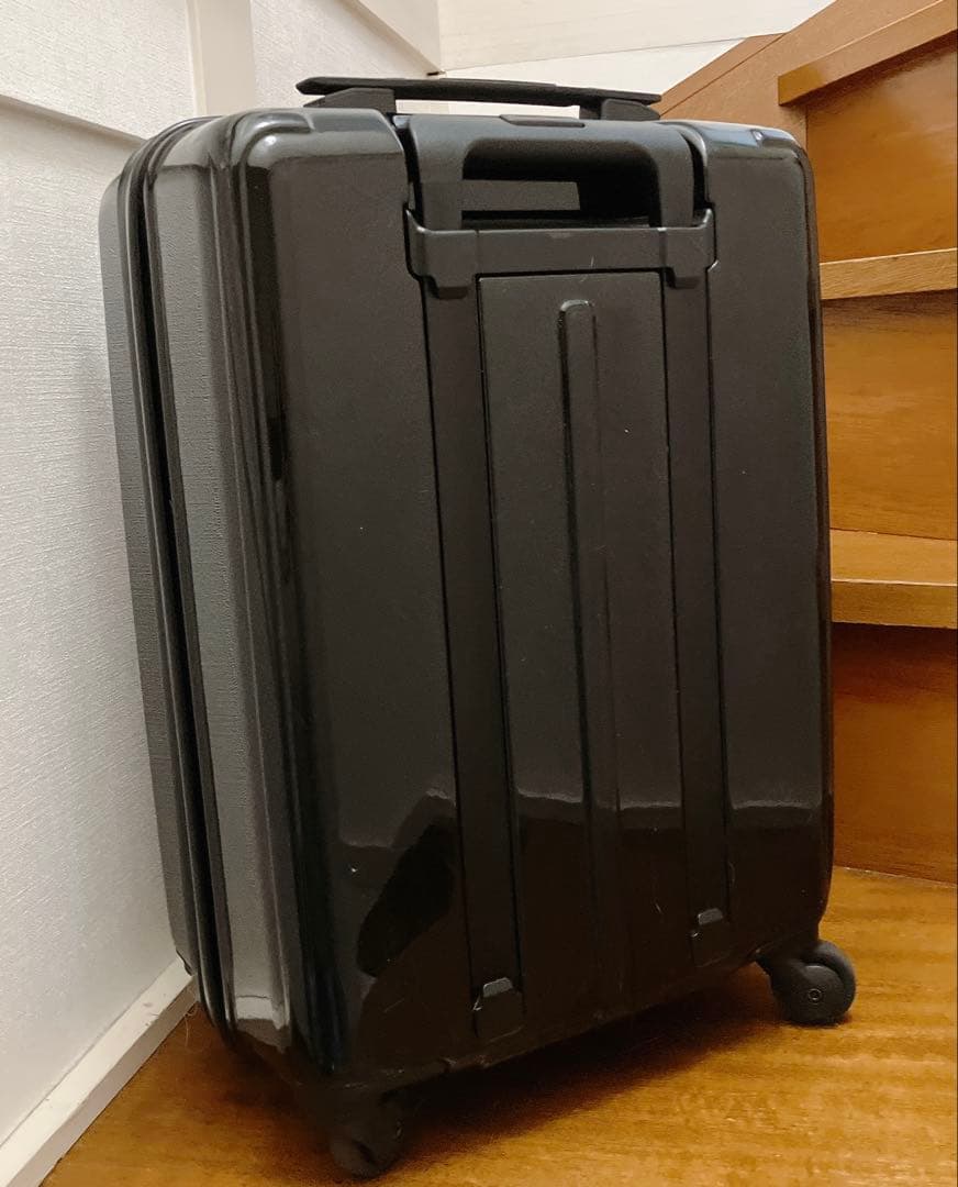 BRIEFING　ブリーフィング　スーツケース　キャリーケース　TSA　機内持込