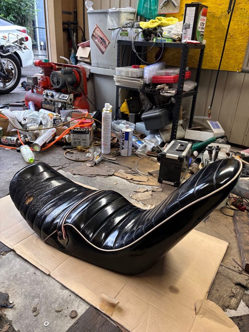 cb250t ホーク2 バブ三段シート