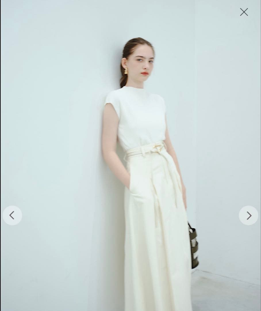 新品タグ付き✨Aimeine ベルトタックチノスカート