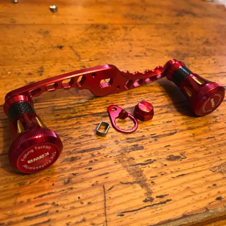 ★オススメ★新品未使用★シマノ.アブ.ダイワ全てに適合★カスタムハンドル