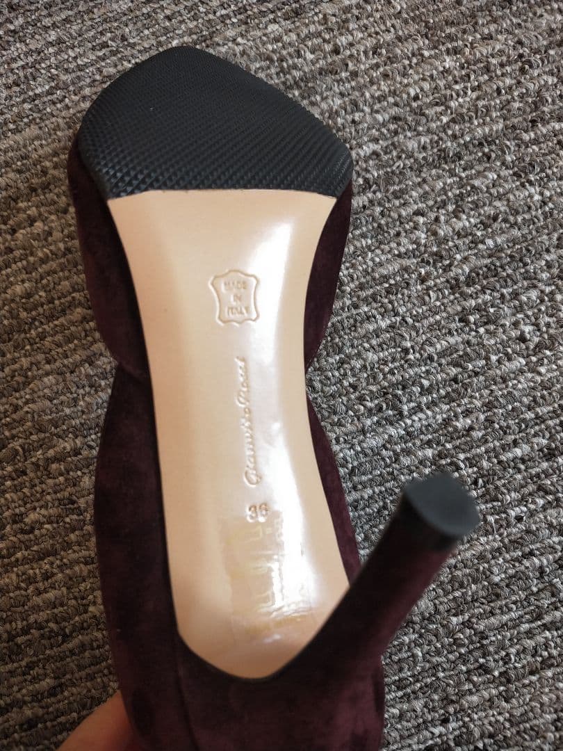 極美品　ジャンヴィトロッシ　パンプス　スエード　ブラウン　アンクルストラップ36