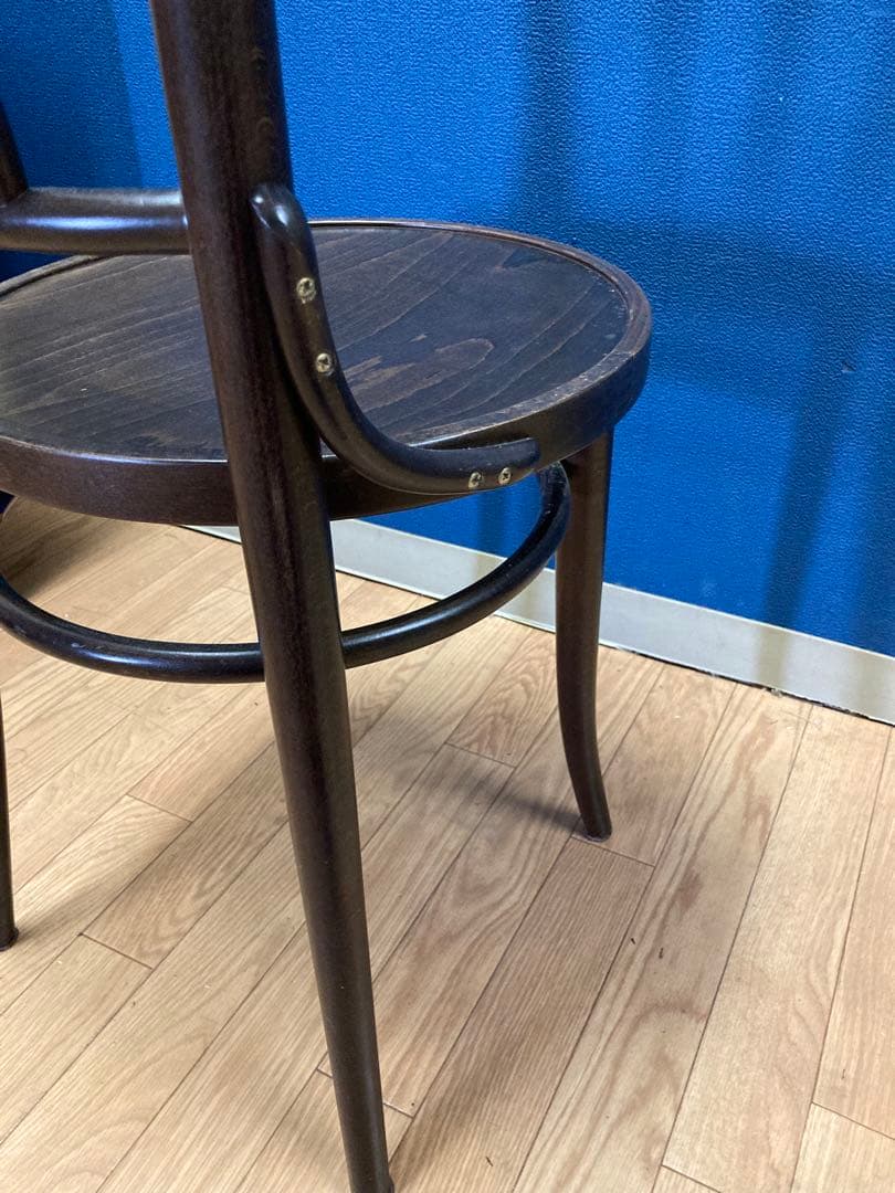 A チェコ製　東ヨーロッパ　ヨーロピアン　椅子　チェア　アンティーク調　木製