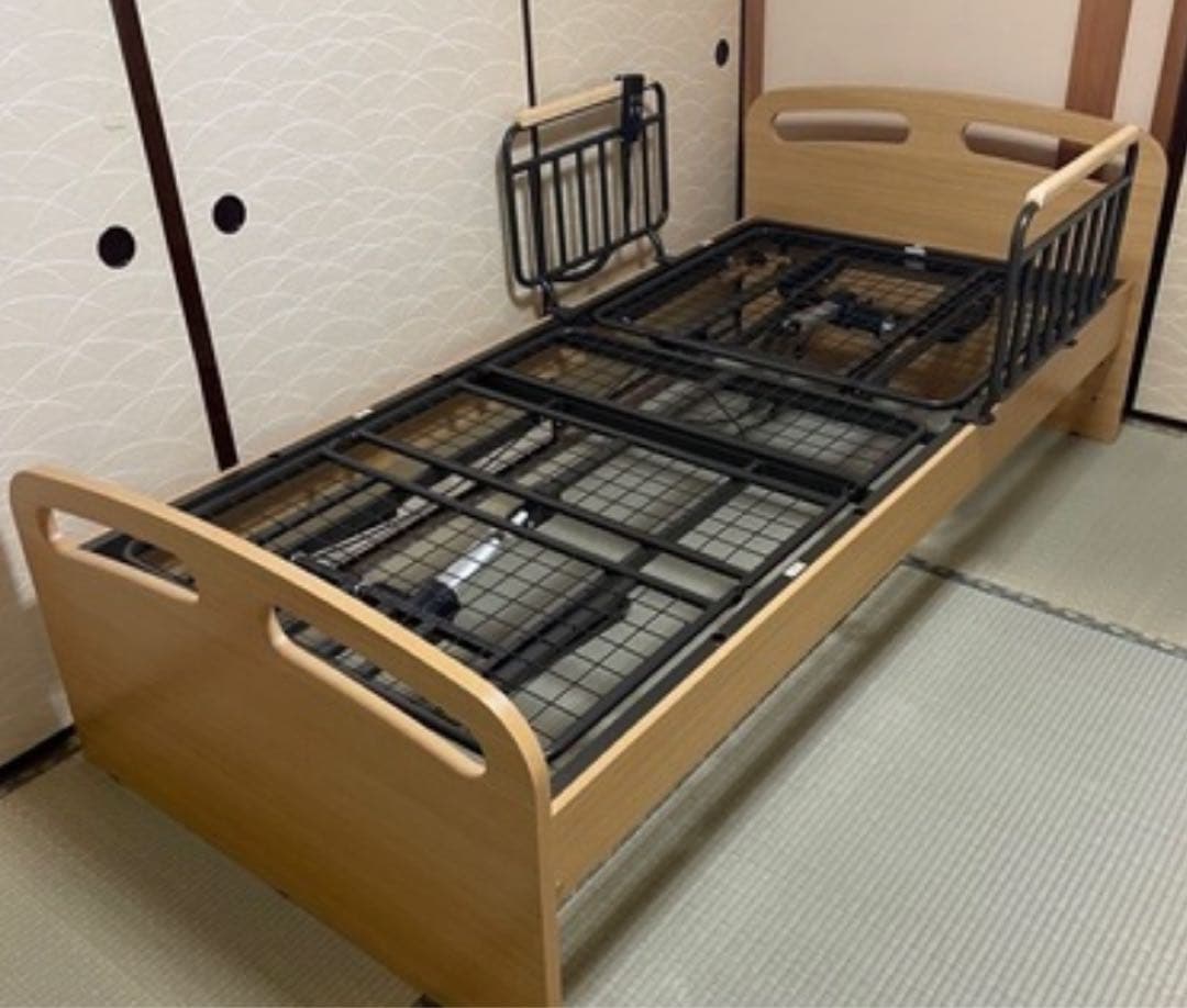 ニトリ　シングルサイズ　電動ベッド　介護ベッド　落下防止手すり　指定地域送料無料