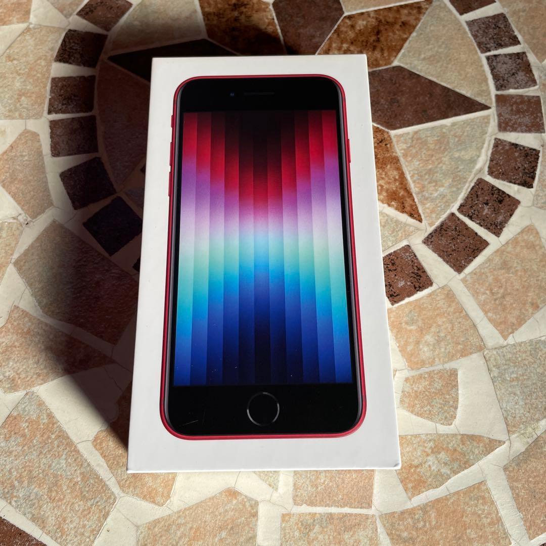 Apple iPhone SE (第3世代) レッド 64GB