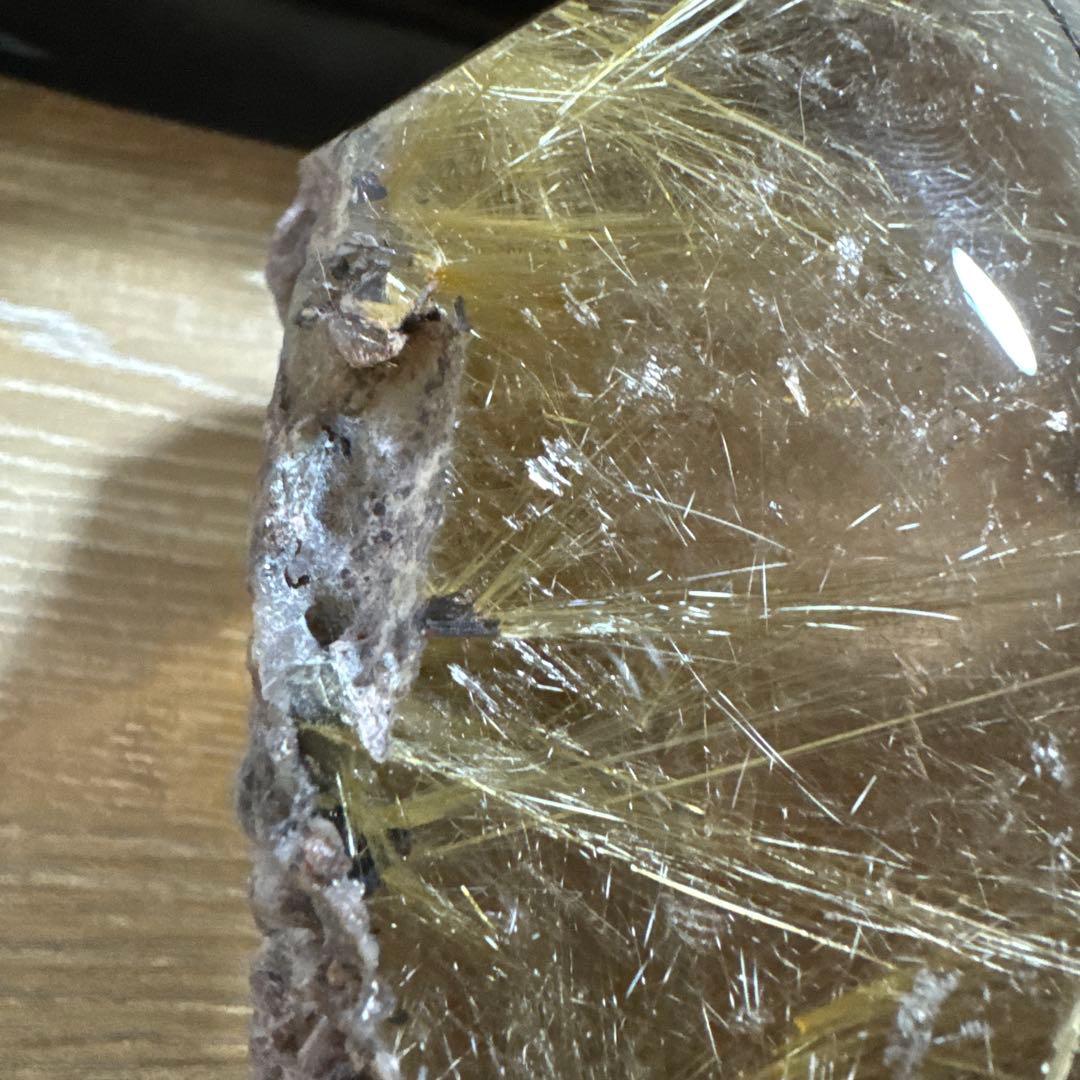 展示品クラス　皇帝龍　太陽放射ルチル　龍彫水晶　ゴールドルチル　龍彫