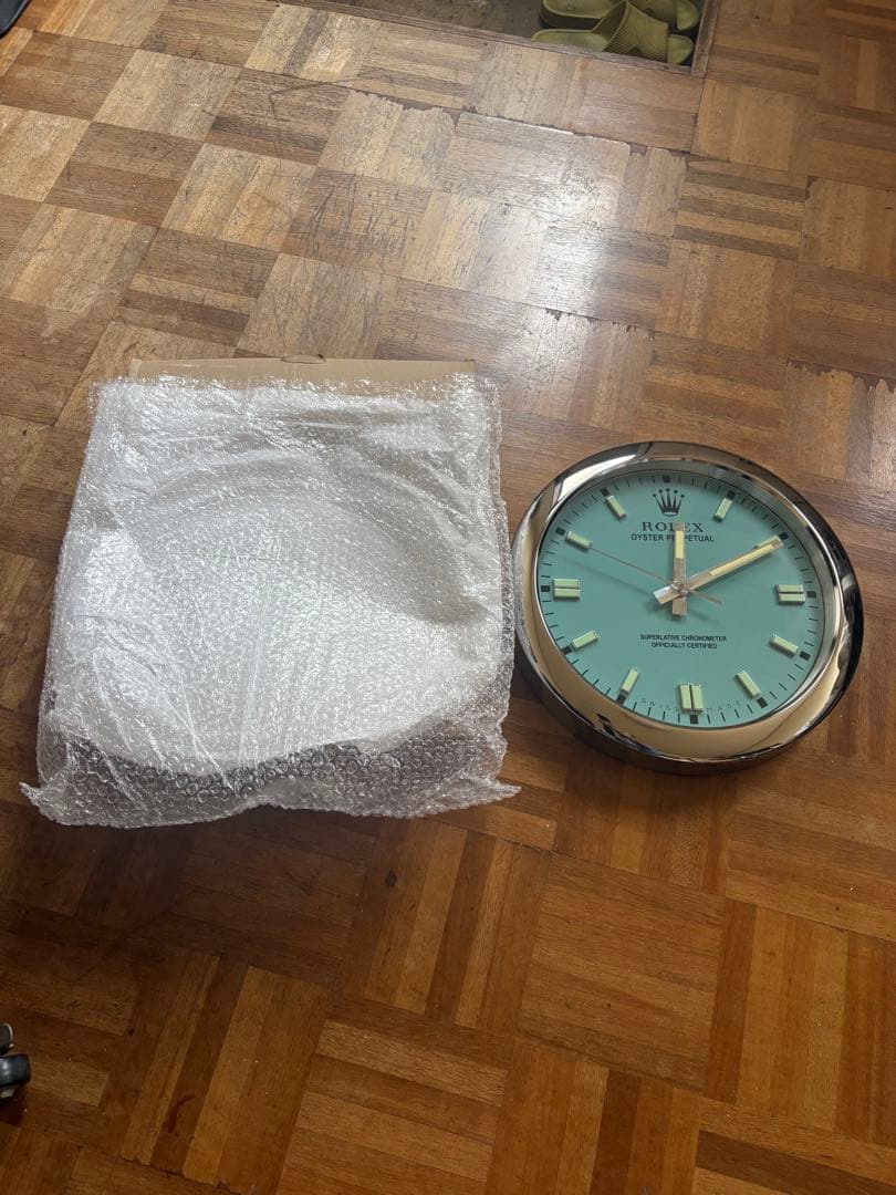 iso　　ティファニーブルー　非売品掛け時計新品未使用