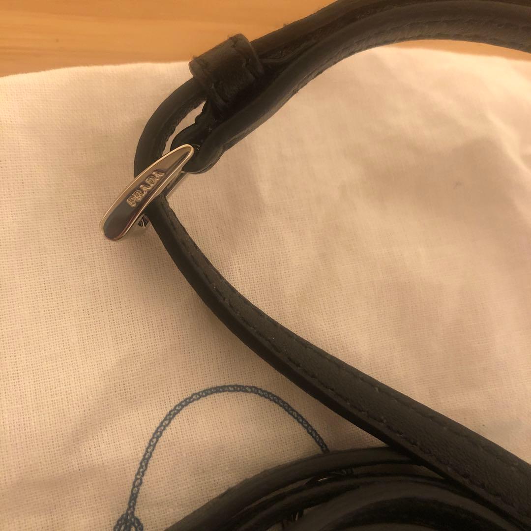 prada 黒色トートバッグ　希少タイプ　ナイロン、牛革