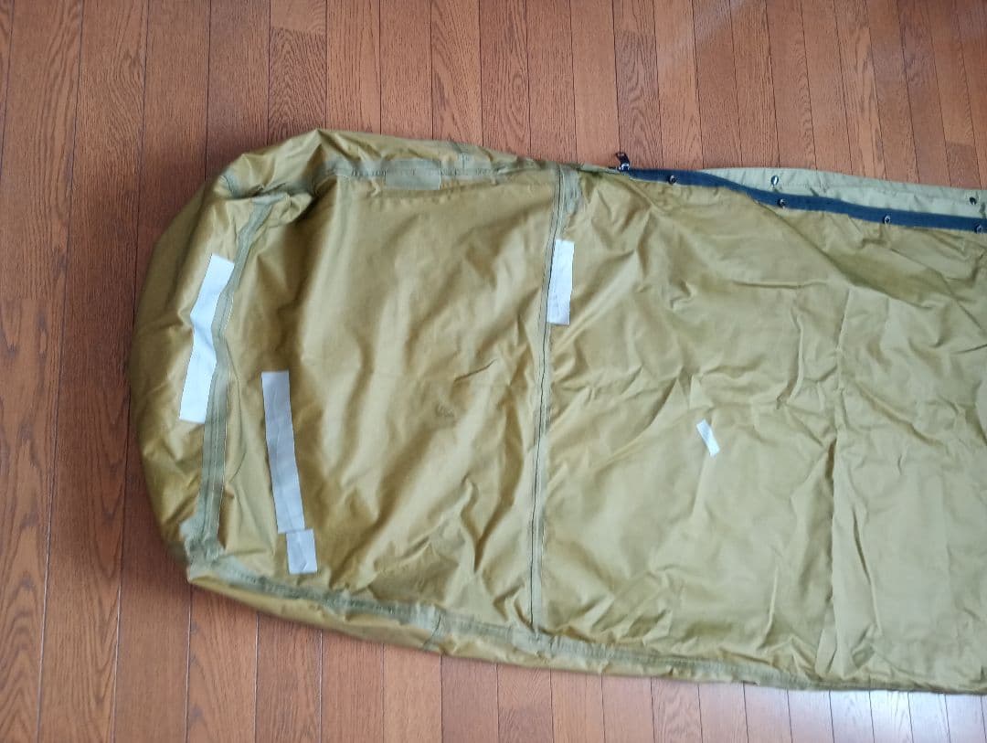 迷彩柄の寝袋カバー　GORE-TEX（中古品）