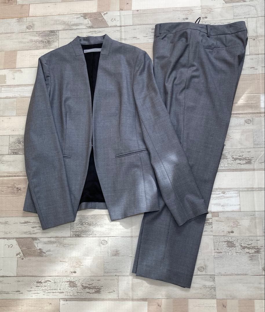 【美品】theory luxe ノーカラーパンツスーツ上下大きいサイズ40〜42