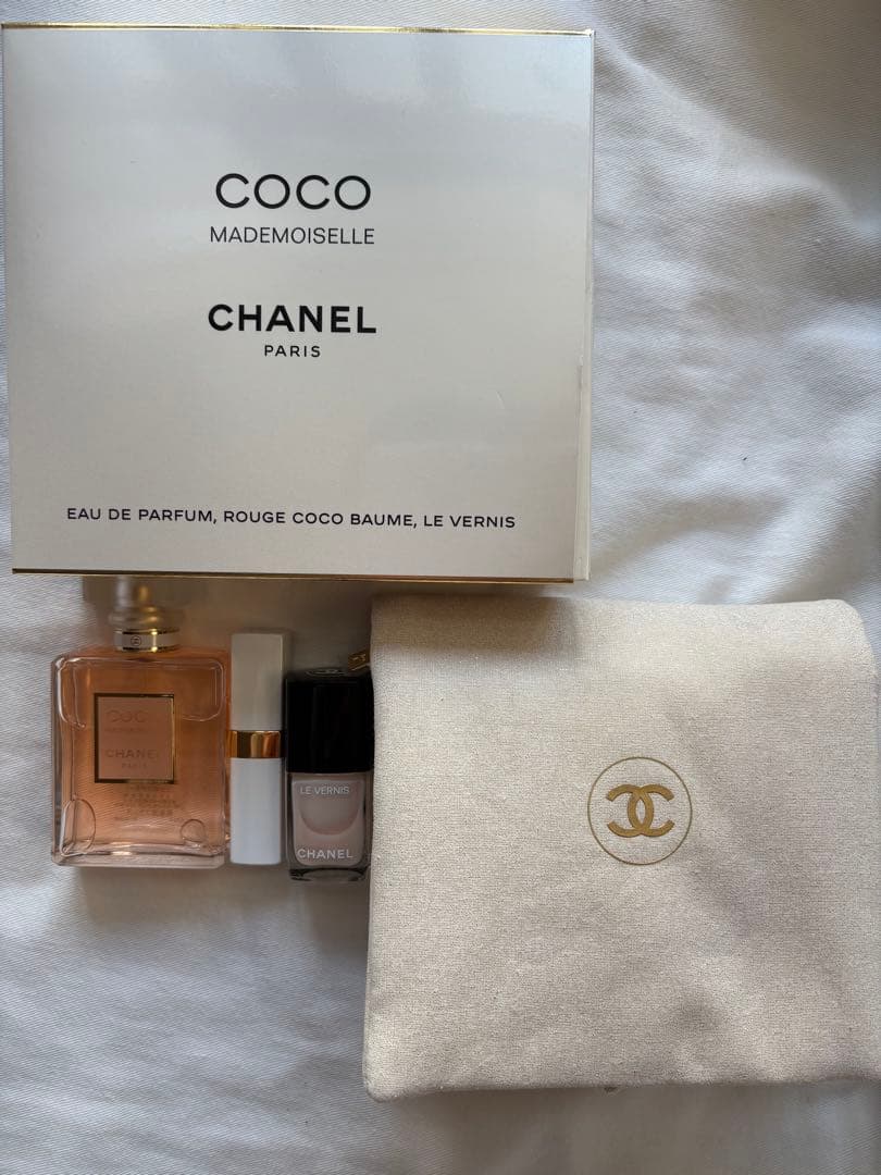 最終価格【新品未使用】シャネルココマドモアゼルシークレットルックコフレ