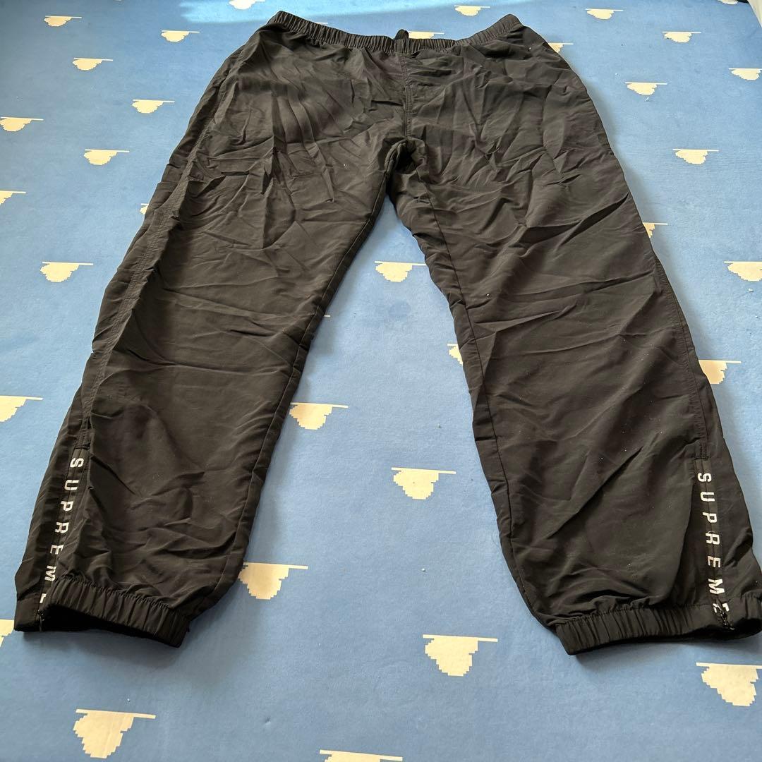 早い者勝ち 新品未使用SUPREME ブラック ジョガーパンツ