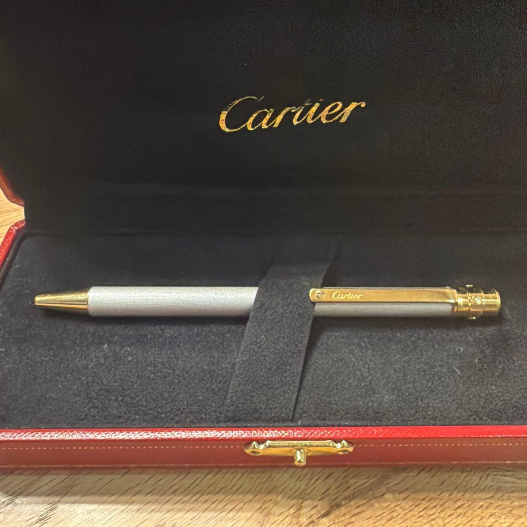 【新品未使用】 Cartier ボールペン サントス 本体 専用ケース 箱 付属