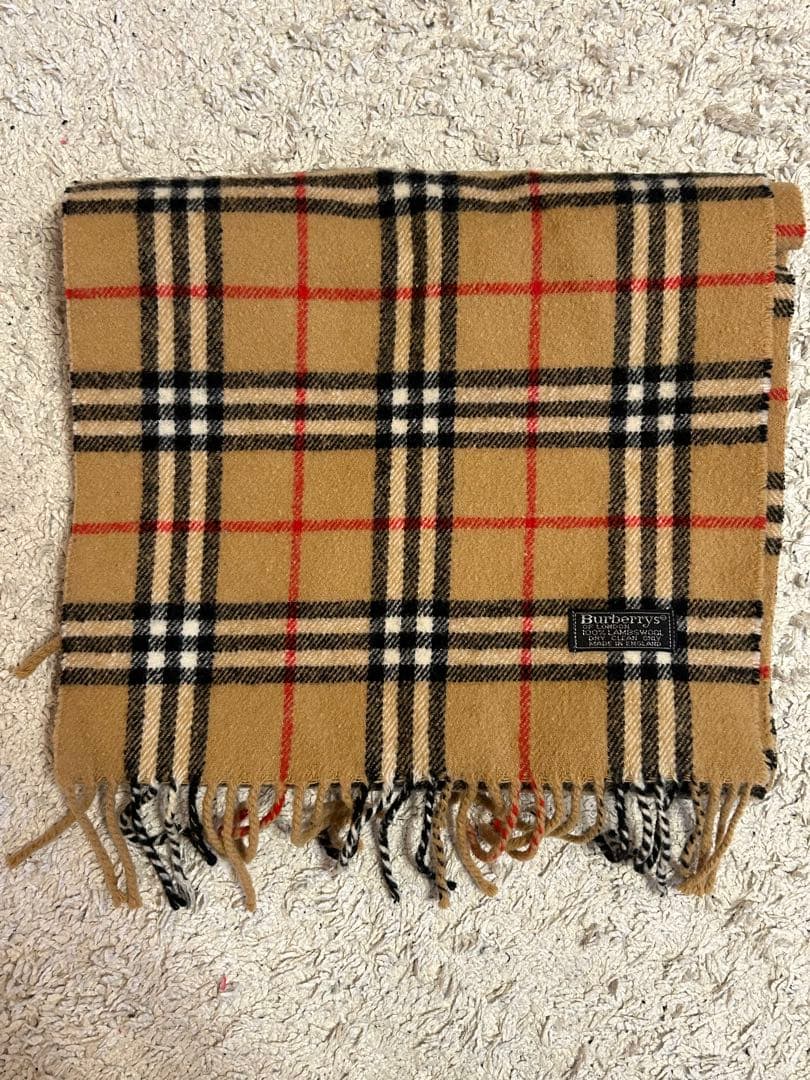 未使用暖かいBurberrys タータンチェック マフラー 100%ラムウール