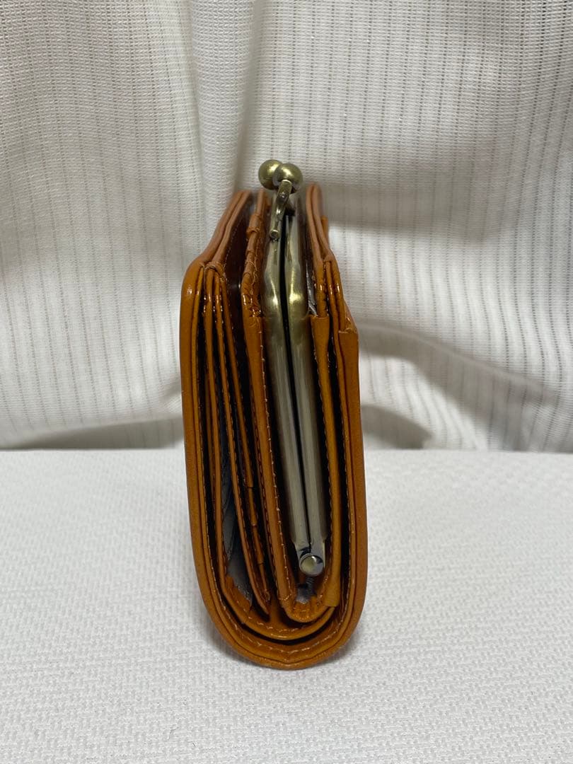 新品　Dakotaダコタ 二つ折り財布 本革 レザー がま口 アロマティコ財布