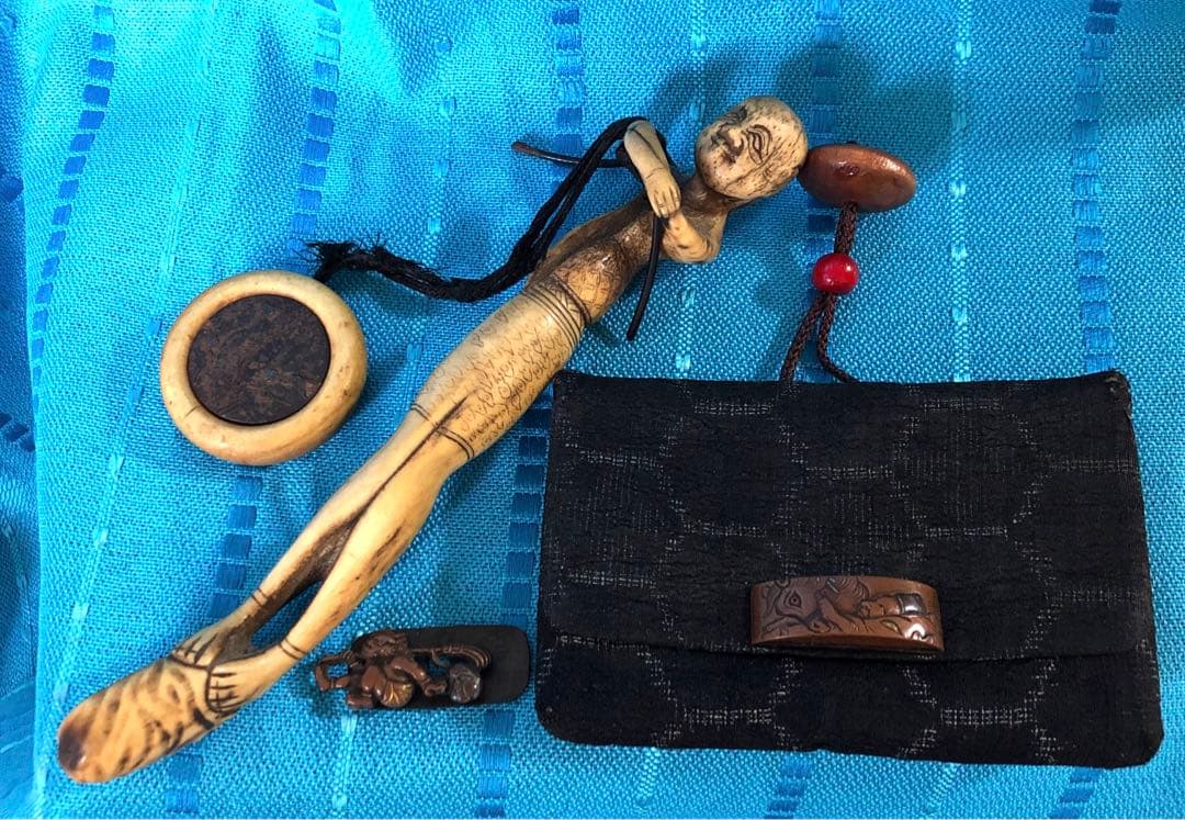 骨董品 煙草入れ　煙管入れ　根付け