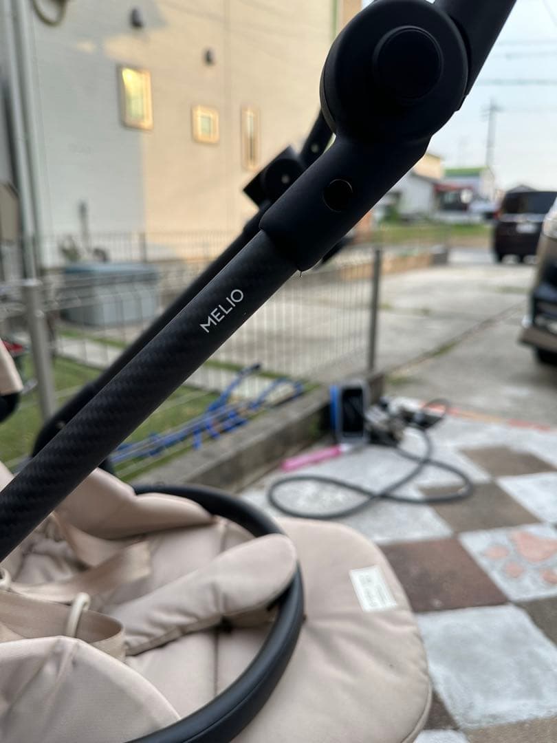 2024年　サイベックス　メリオ　カーボン　ベージュ