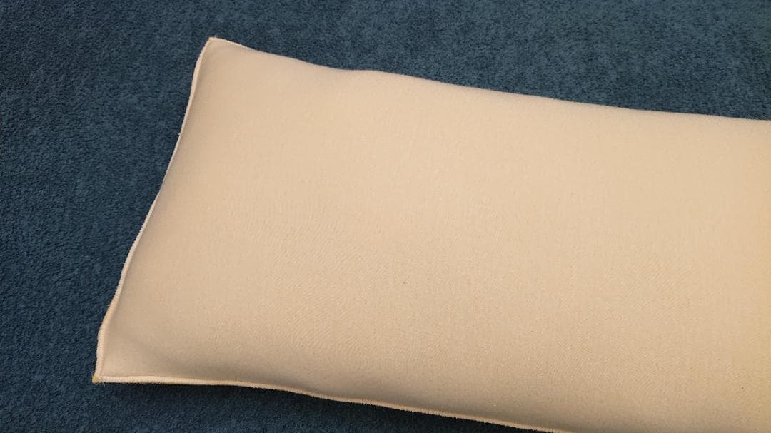 テンピュール　ロングハグピロー